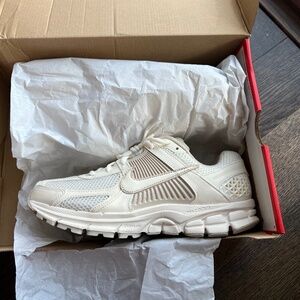 Women’s Nike Zoom Vomero 5